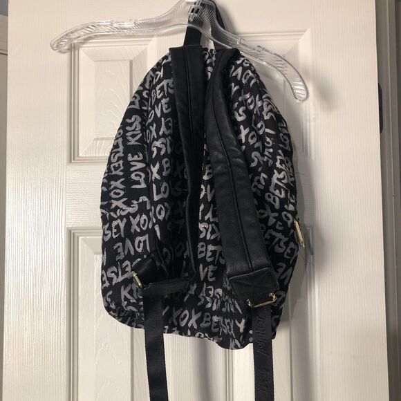 Betsey Johnson XOX Kiss Black Silver Backpack - Picture 4 of 10